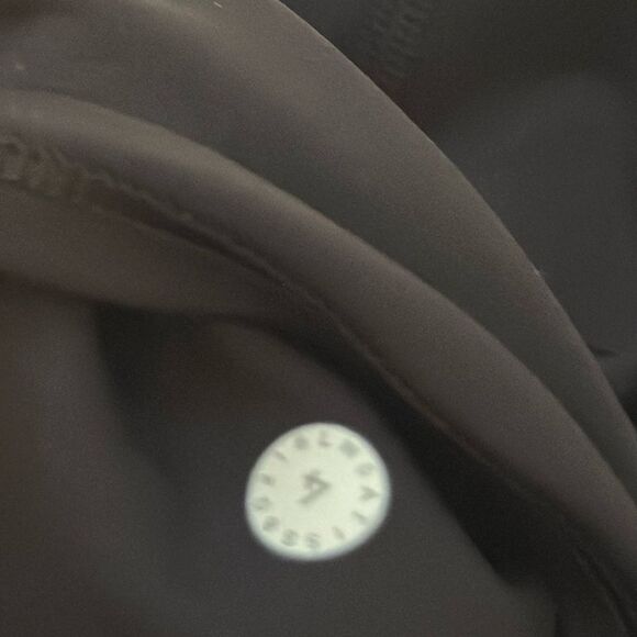 Lululemon Fast _Free 7/8 Tight II *Nulux 25", Size 4 - Picture 10 of 11